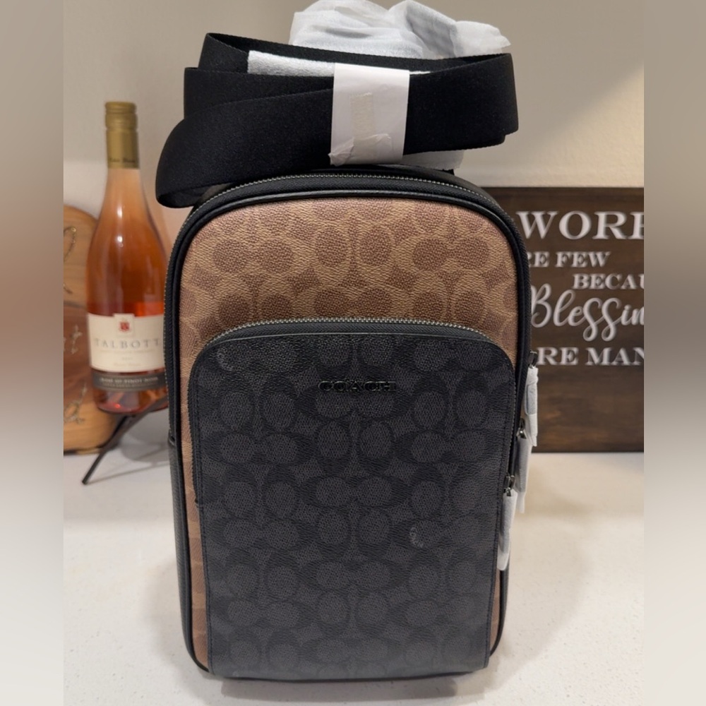 Ethan Pack in Signature Canvas